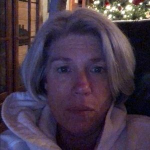 Meet your Posher, Deb